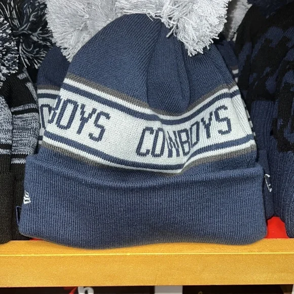 NFL Cowboys Beanie NWT - Picture 2 of 6